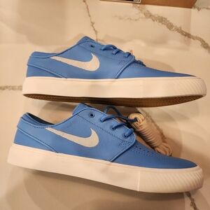 NIB Nike SB Zoom Stan Janowski OG+ Blue and White Sneakers